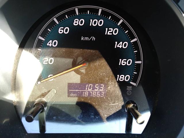 ハイエースバン ロングスーパーＧＬ　４ＷＤ　両側スライドドア　ナビ　ＴＶ　バックカメラ　リアスポイラー　ＥＴＣ　オートエアコン（8枚目）