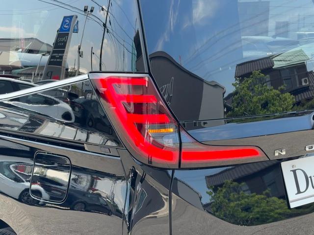 ノア ハイブリッドＳ－Ｚ　【即納！快適利便パッケージＨｉ！】　ユニバーサルステップ　トヨタチームメイト　パノラミックビューモニター　ブラインドスポットモニター　アドバンストパーク・ドライブ　電動リアゲート　１０．５ＤＡＰｌｕｓ（27枚目）