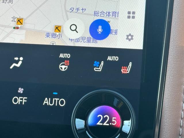 ヴェルファイアハイブリッド Ｚ　プレミア　【残価設定ローン可能！後席モニター！】左右独立ムーンルーフ　デジタルインナーミラー　ヘッドアップディスプレイ　トヨタチームメイト　１４型ディスプレイ　ワイヤレス充電　ベンチレーション　パワーバックドア（60枚目）
