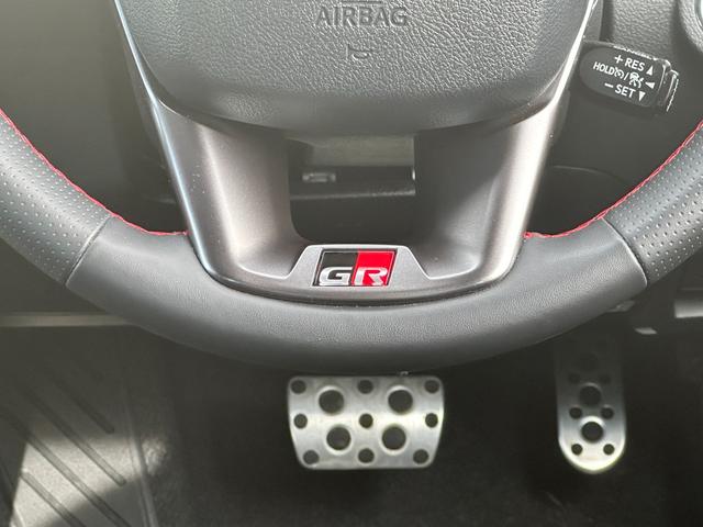 ハイラックス Ｚ　ＧＲスポーツ　【即納！ＧＲ！】　１２型デジタルインナーミラー　ＧＲ専用エンブレム　ＧＲ専用赤ステッチシート　ＧＲ専用ホイール　パノラミックビューモニター　８インチ純正ディスプレイオーディオ　ＧＲ専用バンパー　ＤＡＣ（48枚目）