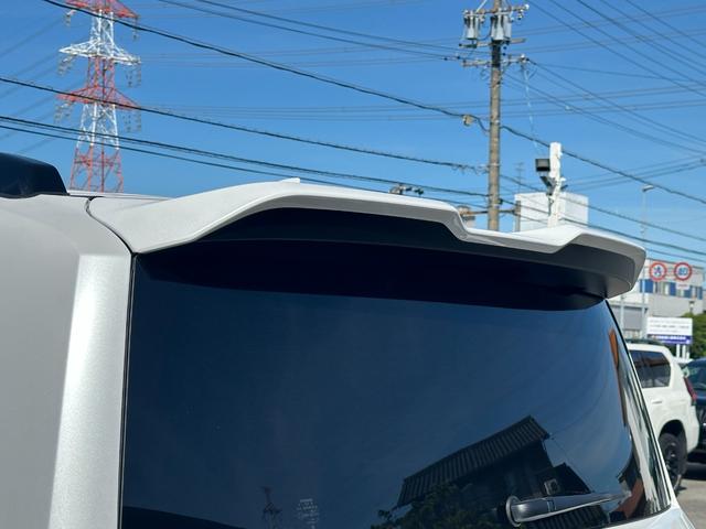ランドクルーザー 　【モデリスタフルエアロ　ＪＢＬサウンドシステム】　１２．３インチディスプレイオーディオ　パノラミックビューモニター　サンルーフ　リアエンターテインメントシステム　クールボックス　空気圧センサー　ＢＳＭ（40枚目）