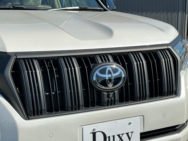 ランドクルーザープラド ＴＸ　Ｌパッケージ　マットブラックエディション　【特別仕様車！！メーカーナビ！！】パノラミックビューモニター！　サンルーフ　ルーフレール　９インチディスプレイオーディオ　７人乗り　ブラインドスポットモニター　寒冷地仕様　ルーフレール　ベージュ内装！（14枚目）