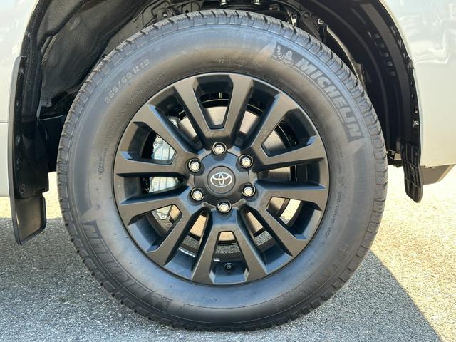 ランドクルーザープラド ＴＸ　Ｌパッケージ　マットブラックエディション　【特別仕様車！！メーカーナビ！！】パノラミックビューモニター！　サンルーフ　ルーフレール　９インチディスプレイオーディオ　７人乗り　ブラインドスポットモニター　寒冷地仕様　ルーフレール　ベージュ内装！（36枚目）