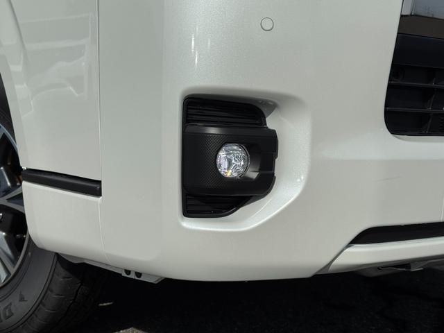 ハイエースバン ロングスーパーGL ダークプライムS 【即納!特別仕様車!!】 パノラミックビューモニター! デジタルインナーミラー 両側パワースライドドア レーンディパーチャーアラート AC100V電源 ハーフレザーシート 20周年限定スカッフプレート(12枚目)