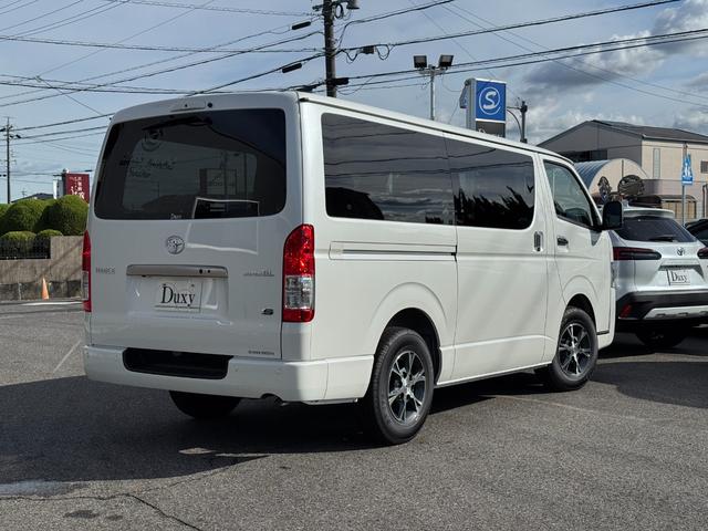 ハイエースバン ロングスーパーGL ダークプライムS 【即納!特別仕様車!!】 パノラミックビューモニター! デジタルインナーミラー 両側パワースライドドア レーンディパーチャーアラート AC100V電源 ハーフレザーシート 20周年限定スカッフプレート(22枚目)