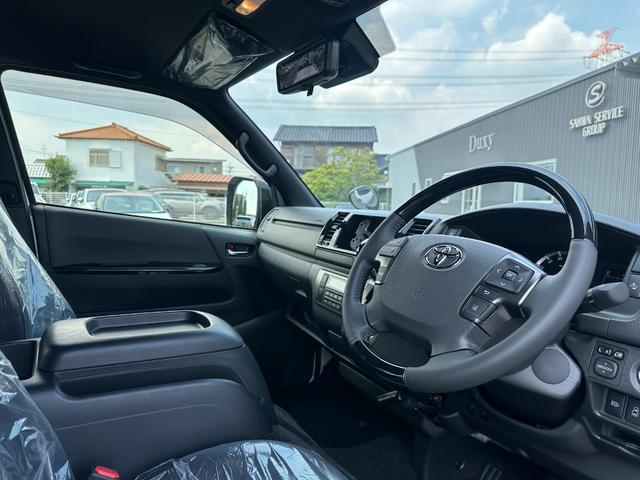 ハイエースバン ロングスーパーGL ダークプライムS 【即納!特別仕様車!!】 パノラミックビューモニター! デジタルインナーミラー 両側パワースライドドア レーンディパーチャーアラート AC100V電源 ハーフレザーシート 20周年限定スカッフプレート(72枚目)