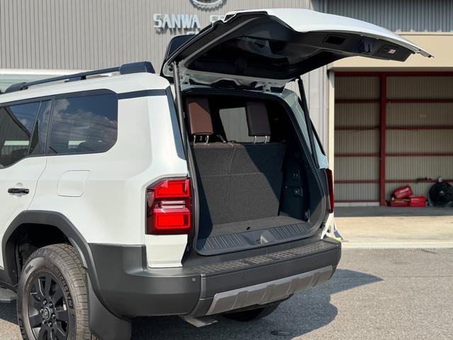 ランドクルーザー250  【ZXファーストエディション 特別仕様車!】サンルーフ ルーフレール ブラウン内装 丸目LEDヘッドライト JBLサウンドシステム デジタルインナーミラー パノラミックビューモニター ベンチレーション(29枚目)