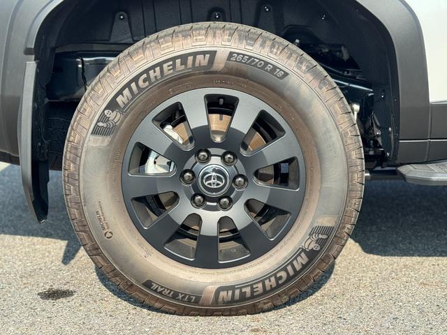 ランドクルーザー250  【ZXファーストエディション 特別仕様車!】サンルーフ ルーフレール ブラウン内装 丸目LEDヘッドライト JBLサウンドシステム デジタルインナーミラー パノラミックビューモニター ベンチレーション(37枚目)