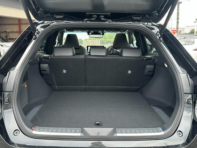 ハリアー Z レザーパッケージ 【特別仕様車!調光パノラマルーフ!!】ブラインドスポットモニター 12.3インチディスプレイオーディオ パノラミックビューモニター AC100V電源 パワーバッグドア JBLサウンドシステム Dミラー(79枚目)