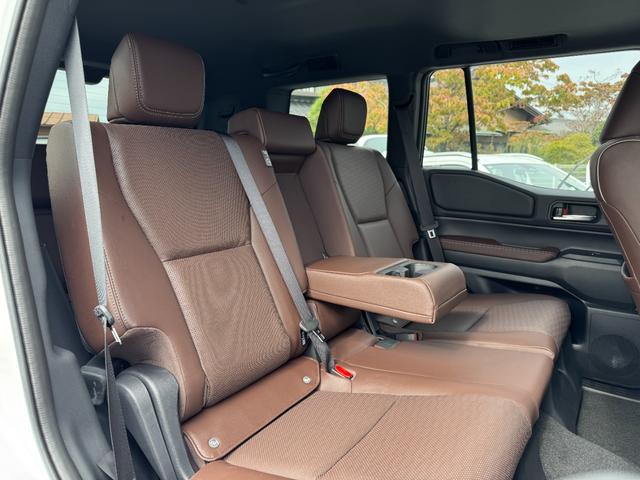 TOYOTA LAND CRUISER 250 VX