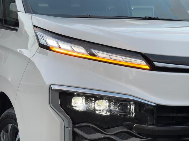 ヴォクシー ハイブリッドS-Z 【快適利便パッケージHi ドライビングサポートパッケージ】パノラミックビューモニター アドバンストパーク ブラインドスポットモニター 10.5DAPlus 三眼LEDヘッド オットマン シートヒーター(10枚目)