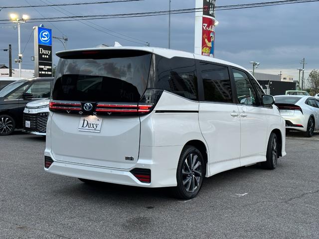 ヴォクシー ハイブリッドS-Z 【快適利便パッケージHi ドライビングサポートパッケージ】パノラミックビューモニター アドバンストパーク ブラインドスポットモニター 10.5DAPlus 三眼LEDヘッド オットマン シートヒーター(22枚目)