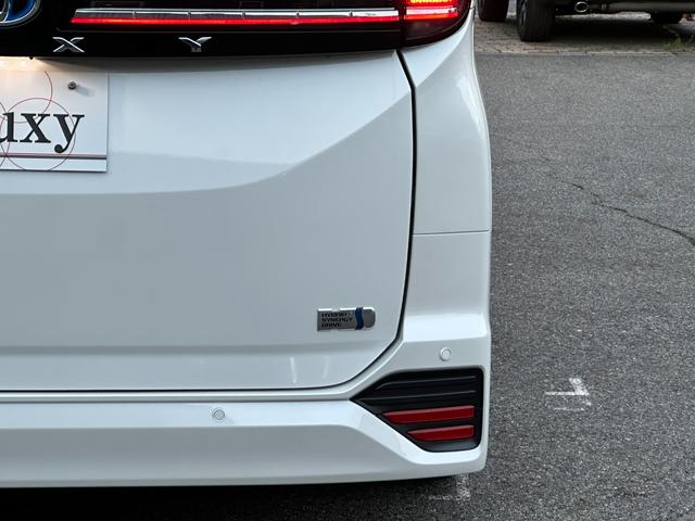 ヴォクシー ハイブリッドS-Z 【快適利便パッケージHi ドライビングサポートパッケージ】パノラミックビューモニター アドバンストパーク ブラインドスポットモニター 10.5DAPlus 三眼LEDヘッド オットマン シートヒーター(28枚目)