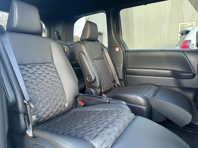 ヴォクシー ハイブリッドS-Z 【快適利便パッケージHi ドライビングサポートパッケージ】パノラミックビューモニター アドバンストパーク ブラインドスポットモニター 10.5DAPlus 三眼LEDヘッド オットマン シートヒーター(67枚目)