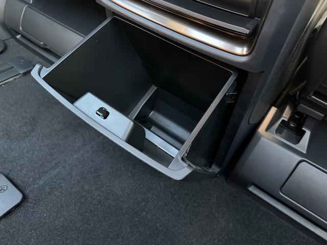 ヴェルファイアハイブリッド Z プレミア 【13.2インチ後席モニター!デジタルインナーミラー!!】 ユニバーサルステップ 左右独立ムーンルーフ 14インチDA ヘッドアップディスプレイ ブラウンナッパ内装 パノラミックビューモニター BSM(73枚目)