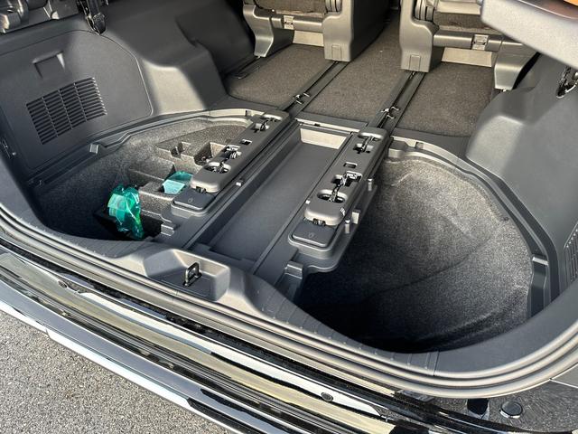 ヴェルファイアハイブリッド Ｚ　プレミア　【モデリスタフルエアロ！！ブラウン内装】パノラミックビューモニター　左右独立ムーンルーフ　デジタルインナーミラー　ＢＳＭ　ヘッドアップディスプレイ　１４インチディスプレイオーディオ　アドバンストパーク（80枚目）