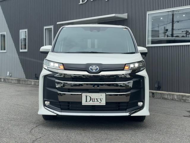 TOYOTA NOAH HYBRID S-Z