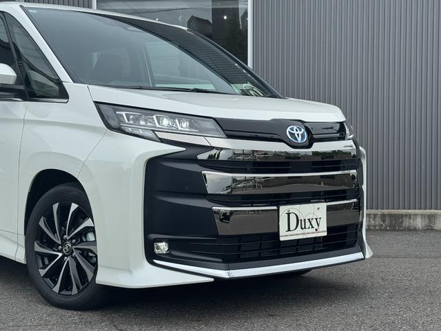 TOYOTA NOAH HYBRID S-Z