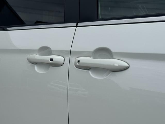 TOYOTA NOAH HYBRID S-Z