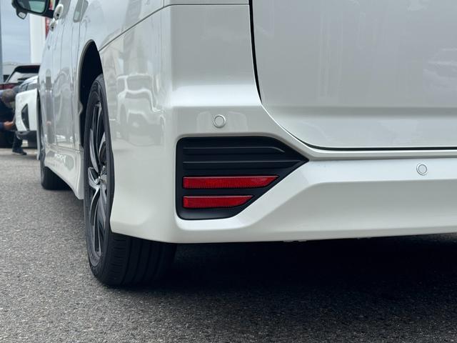 TOYOTA NOAH HYBRID S-Z