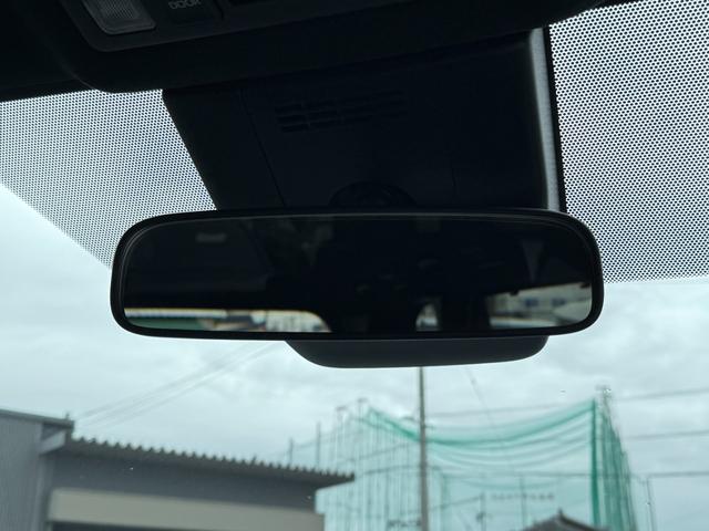 TOYOTA NOAH HYBRID S-Z