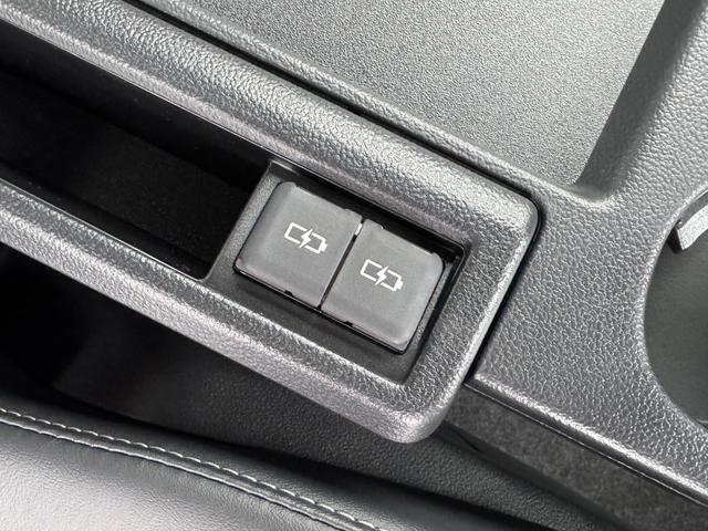 TOYOTA NOAH HYBRID S-Z