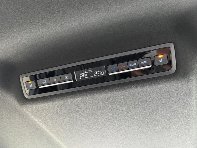 TOYOTA NOAH HYBRID S-Z