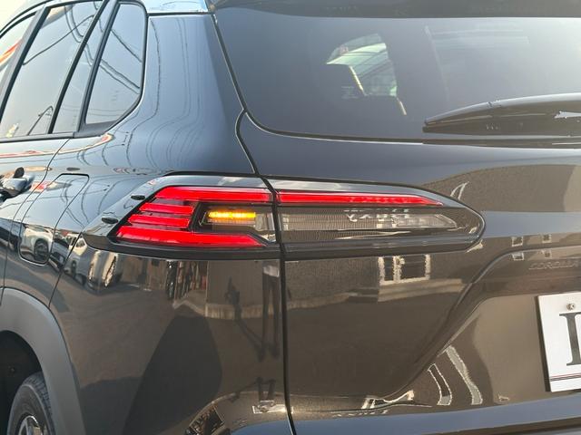 カローラクロス ハイブリッド Z 【パノラマルーフ!パノラミックビューモニター!】 アドバンストパーク 10.5インチディスプレイオーディオ ハンズフリーパワーバッグドア ブラインドスポットモニター ベンチレーション AC100V電源(30枚目)