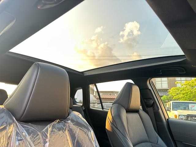 カローラクロス ハイブリッド Z 【パノラマルーフ!パノラミックビューモニター!】 アドバンストパーク 10.5インチディスプレイオーディオ ハンズフリーパワーバッグドア ブラインドスポットモニター ベンチレーション AC100V電源(72枚目)