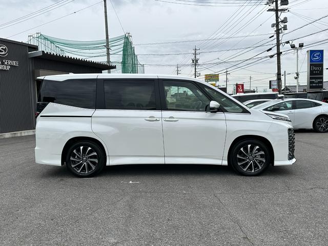 ヴォクシー  【即納!10.5インチディスプレイオーディオPlus!!】三眼LEDヘッド 両側電動スライドドア HDMI入力端子 フルセグTV クルーズコントロール シートヒーター CD/DVDデッキ ETC2.0(8枚目)