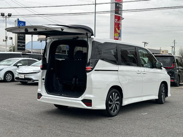 ヴォクシー  【即納!10.5インチディスプレイオーディオPlus!!】三眼LEDヘッド 両側電動スライドドア HDMI入力端子 フルセグTV クルーズコントロール シートヒーター CD/DVDデッキ ETC2.0(23枚目)