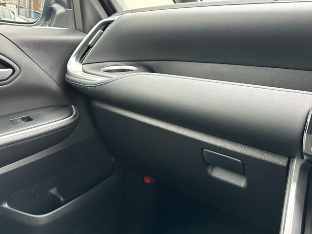 ヴォクシー  【即納!10.5インチディスプレイオーディオPlus!!】三眼LEDヘッド 両側電動スライドドア HDMI入力端子 フルセグTV クルーズコントロール シートヒーター CD/DVDデッキ ETC2.0(54枚目)