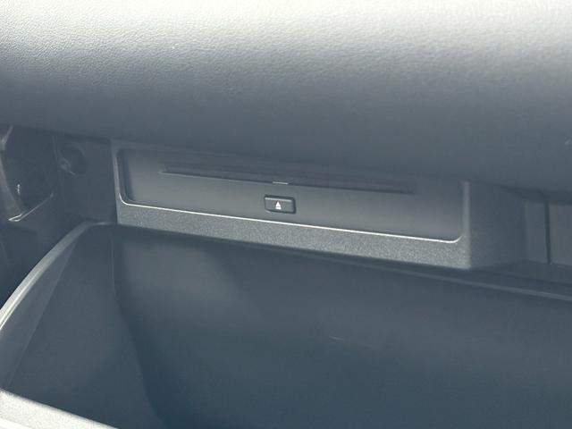 ヴォクシー  【即納!10.5インチディスプレイオーディオPlus!!】三眼LEDヘッド 両側電動スライドドア HDMI入力端子 フルセグTV クルーズコントロール シートヒーター CD/DVDデッキ ETC2.0(56枚目)