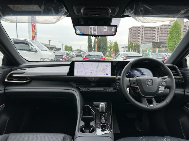 クラウンスポーツ Z 【イエローキャリパー!パノラマルーフ!】 黒内装 寒冷地仕様 パノラミックビューモニター アドバンストパーク ヘッドアップディスプレイ デジタルインナーミラー AC100V ブラインドスポットモニター(42枚目)