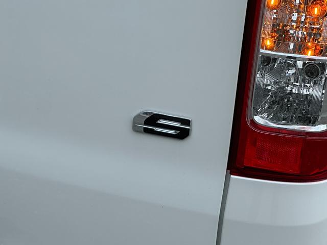 ハイエースバン ロングスーパーGL ダークプライムS 【即納!!特別仕様車!!】 20周年限定スカッフプレート パノラミックビューモニター デジタルインナーミラー 両側パワースライドドア レーンディパーチャーアラート AC100V電源 ハーフレザーシート(31枚目)