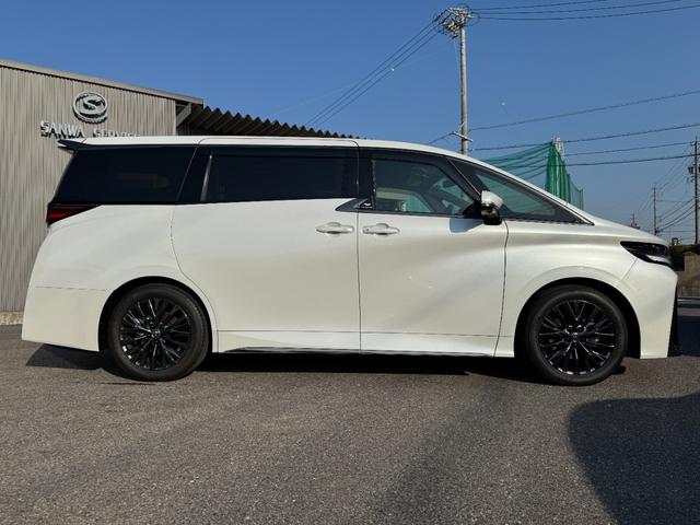 ヴェルファイアハイブリッド Z プレミア 【ブラウン内装!!デジタルインナーミラー!!】パノラミックビューモニター アドバンストパーク 左右独立ムーンルーフ 14インチディスプレイオーディオ 19インチアルミホイール 両側パワースライドドア!(8枚目)