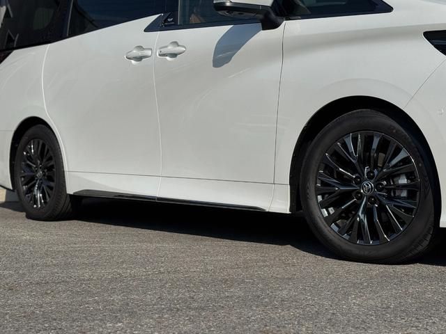 ヴェルファイアハイブリッド Z プレミア 【ブラウン内装!!デジタルインナーミラー!!】パノラミックビューモニター アドバンストパーク 左右独立ムーンルーフ 14インチディスプレイオーディオ 19インチアルミホイール 両側パワースライドドア!(17枚目)