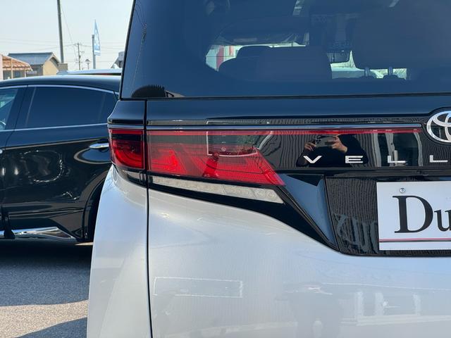 ヴェルファイアハイブリッド Z プレミア 【ブラウン内装!!デジタルインナーミラー!!】パノラミックビューモニター アドバンストパーク 左右独立ムーンルーフ 14インチディスプレイオーディオ 19インチアルミホイール 両側パワースライドドア!(29枚目)