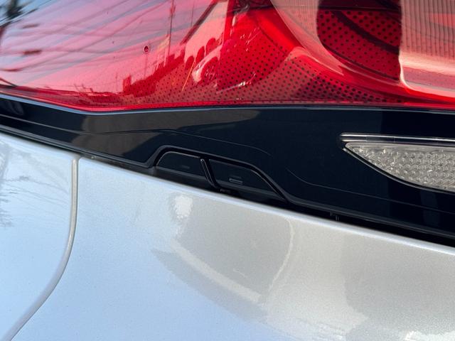 ヴェルファイアハイブリッド Z プレミア 【ブラウン内装!!デジタルインナーミラー!!】パノラミックビューモニター アドバンストパーク 左右独立ムーンルーフ 14インチディスプレイオーディオ 19インチアルミホイール 両側パワースライドドア!(31枚目)