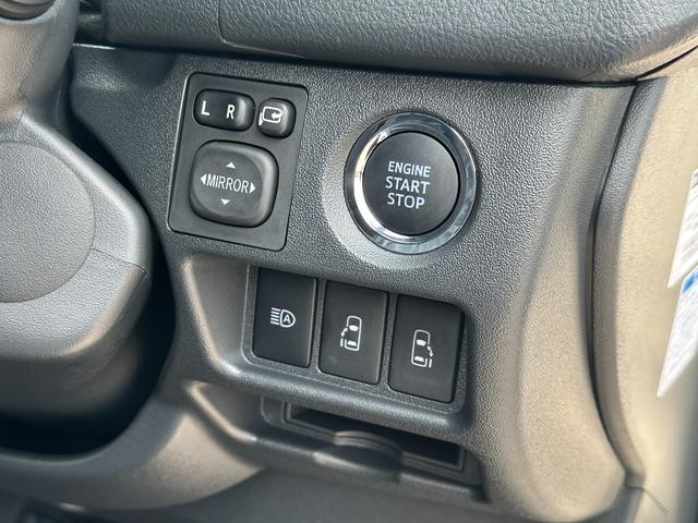 ハイエースバン ロングスーパーGL ダークプライムS 【即納!!特別仕様車!!】 20周年限定スカッフプレート パノラミックビューモニター デジタルインナーミラー 両側パワースライドドア レーンディパーチャーアラート AC100V電源 ハーフレザーシート(48枚目)