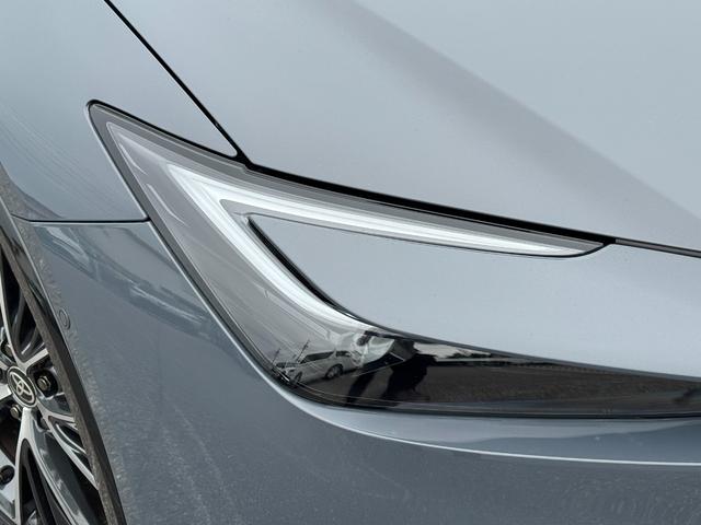 プリウス Z 【GRフロントスポイラー!!パノラマルーフ!!】パノラミックビューモニター アドバンストパーク ブラインドスポットモニター! 12.3インチディスプレイオーディオ! AC100V電源! シートヒーター(12枚目)