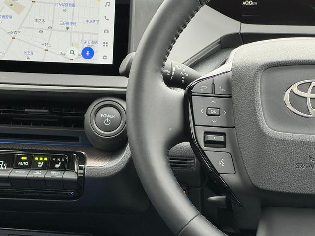 プリウス Z 【GRフロントスポイラー!!パノラマルーフ!!】パノラミックビューモニター アドバンストパーク ブラインドスポットモニター! 12.3インチディスプレイオーディオ! AC100V電源! シートヒーター(43枚目)