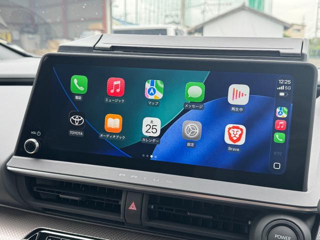 プリウス Z 【GRフロントスポイラー!!パノラマルーフ!!】パノラミックビューモニター アドバンストパーク ブラインドスポットモニター! 12.3インチディスプレイオーディオ! AC100V電源! シートヒーター(52枚目)