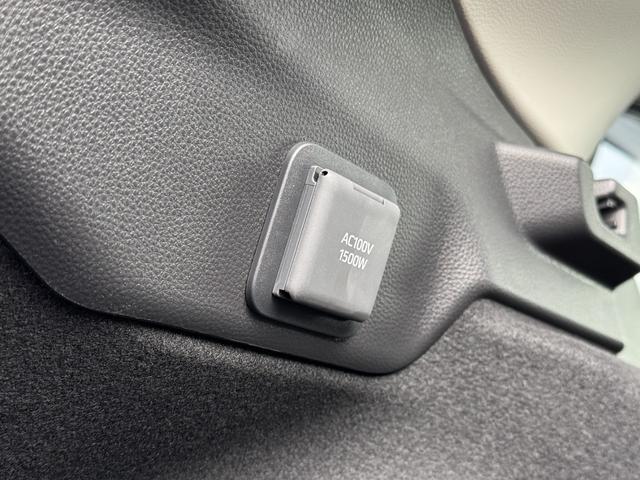 プリウス Z 【GRフロントスポイラー!!パノラマルーフ!!】パノラミックビューモニター アドバンストパーク ブラインドスポットモニター! 12.3インチディスプレイオーディオ! AC100V電源! シートヒーター(79枚目)