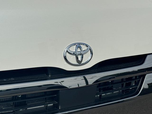 ハイエースバン 【パノラミックビューモニター!デジタルインナーミラー!】寒冷地仕様 両側パワースライドドア 20周年限定スカッフプレート ウッドコンビハンドル LEDヘッドライト プッシュスタート イージークローザー(13枚目)