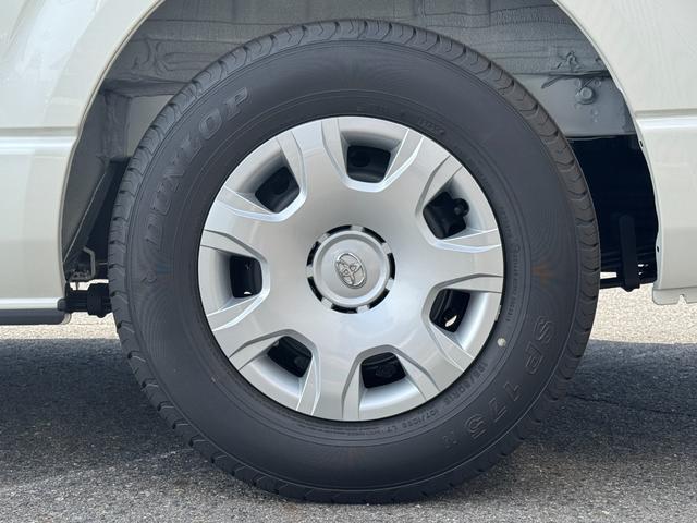 ハイエースバン 【パノラミックビューモニター!デジタルインナーミラー!】寒冷地仕様 両側パワースライドドア 20周年限定スカッフプレート ウッドコンビハンドル LEDヘッドライト プッシュスタート イージークローザー(35枚目)