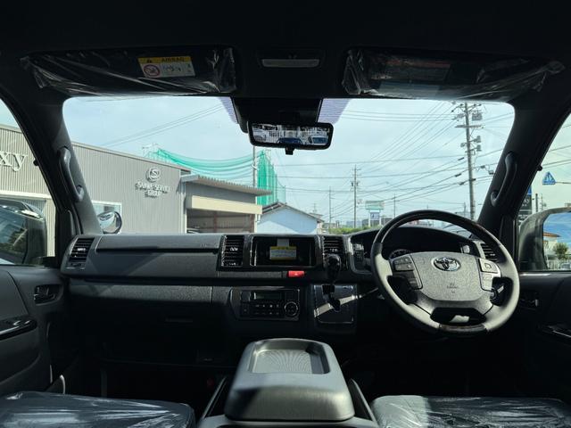 ハイエースバン 【パノラミックビューモニター!デジタルインナーミラー!】寒冷地仕様 両側パワースライドドア 20周年限定スカッフプレート ウッドコンビハンドル LEDヘッドライト プッシュスタート イージークローザー(37枚目)