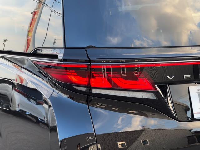 ヴェルファイアハイブリッド Z プレミア 【モデリスタフルエアロ!!ブラウン内装】パノラミックビューモニター 左右独立ムーンルーフ デジタルインナーミラー BSM ヘッドアップディスプレイ 14インチディスプレイオーディオ アドバンストパーク(32枚目)