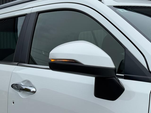 ＷＲ－Ｖ Ｚ＋　【フルＬＥＤヘッドライト！ホンダコネクテッドナビ！】ホンダセンシング　１７インチアルミホイール　フルオートエアコン　リアエアコン　電動格納式ドアミラー　本革巻きステアリングホイール　ＬＥＤフォグランプ（20枚目）