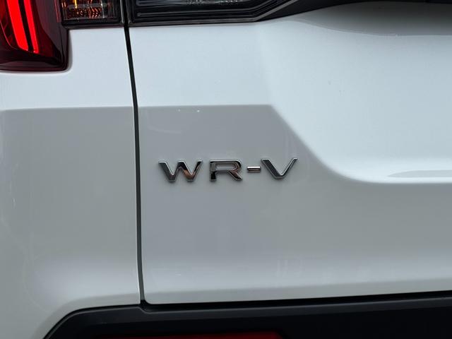 ＷＲ－Ｖ Ｚ＋　【フルＬＥＤヘッドライト！ホンダコネクテッドナビ！】ホンダセンシング　１７インチアルミホイール　フルオートエアコン　リアエアコン　電動格納式ドアミラー　本革巻きステアリングホイール　ＬＥＤフォグランプ（29枚目）